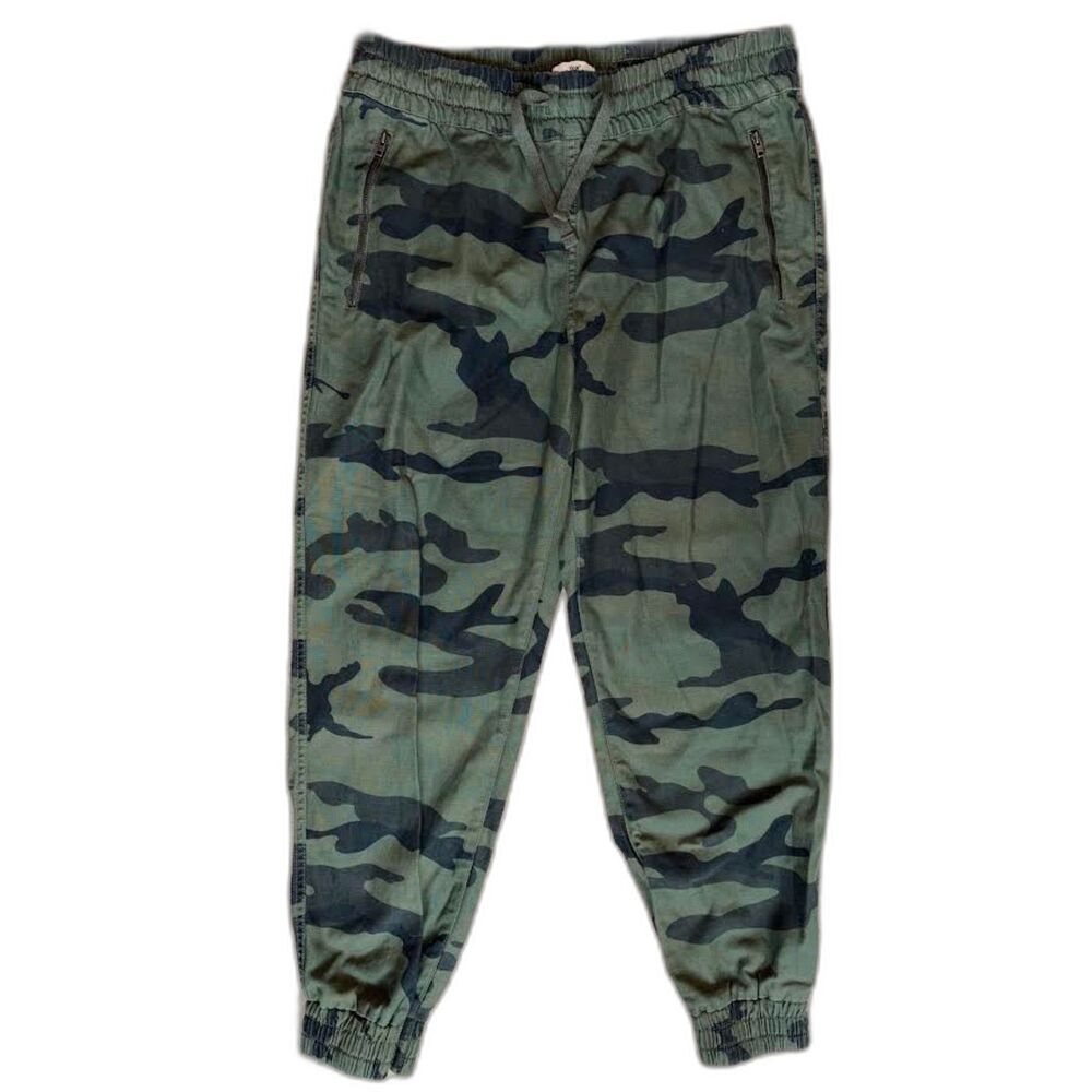 Aritzia Tna Alix Pant Camo Joggers Large Green Camouflage NWT